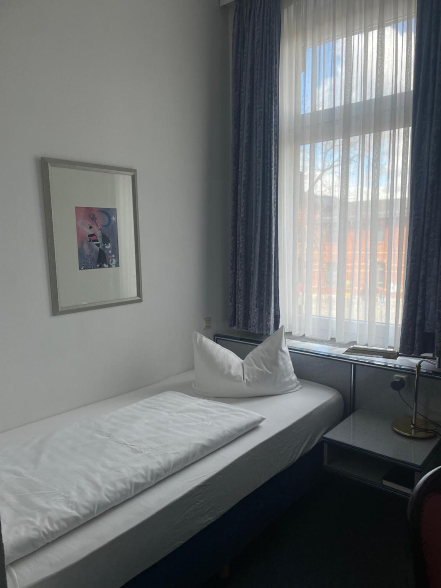 ארנשטאדט Hotel Krone מראה חיצוני תמונה