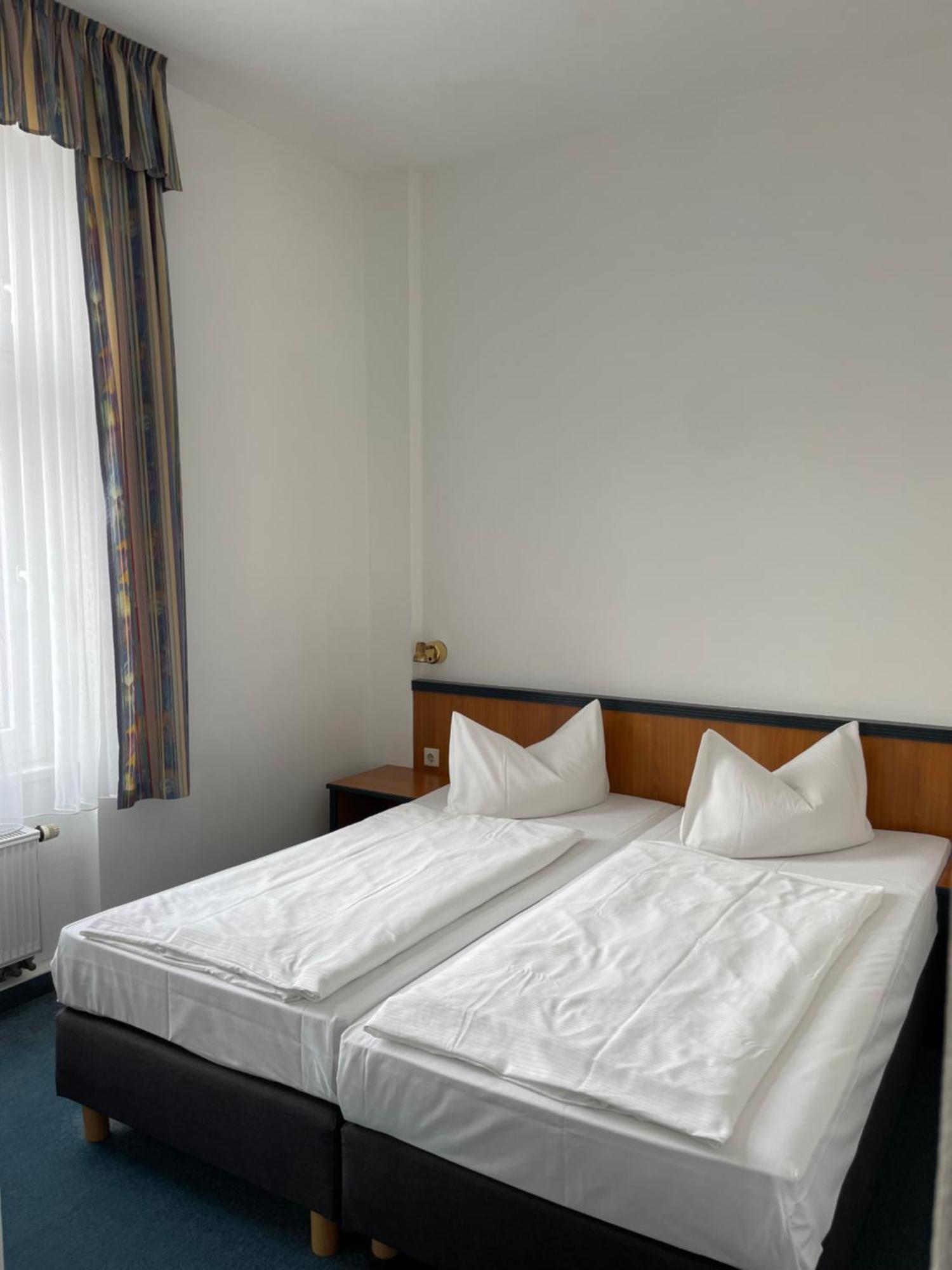 ארנשטאדט Hotel Krone מראה חיצוני תמונה
